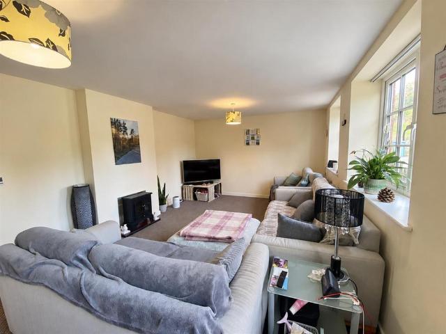 House for rent in Graianrhyd, Denbighshire
