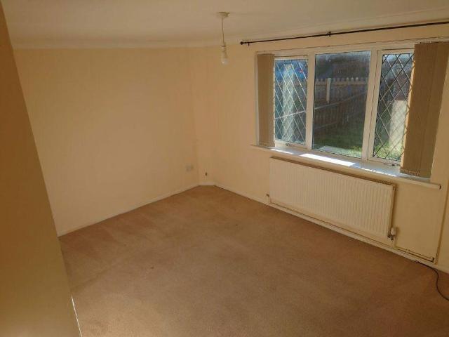 House for rent in Oakenshaw, Backburn