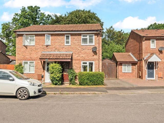 House for rent in Linchmere, Littlecote