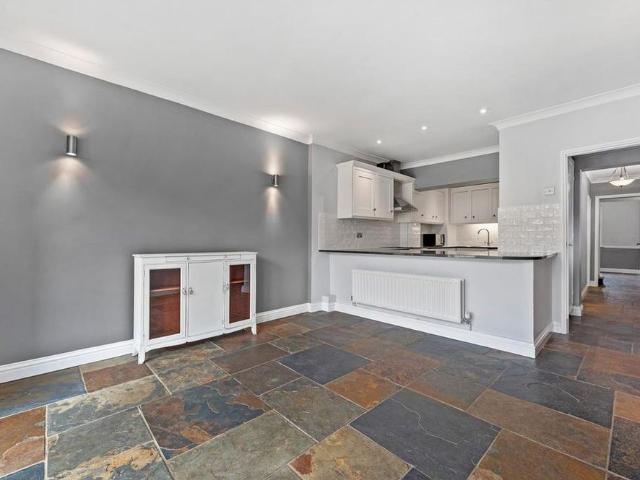 House for rent in Sunninghill and Ascot, Ascot