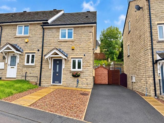 House for rent in Linthwaite Clough, Kirklees