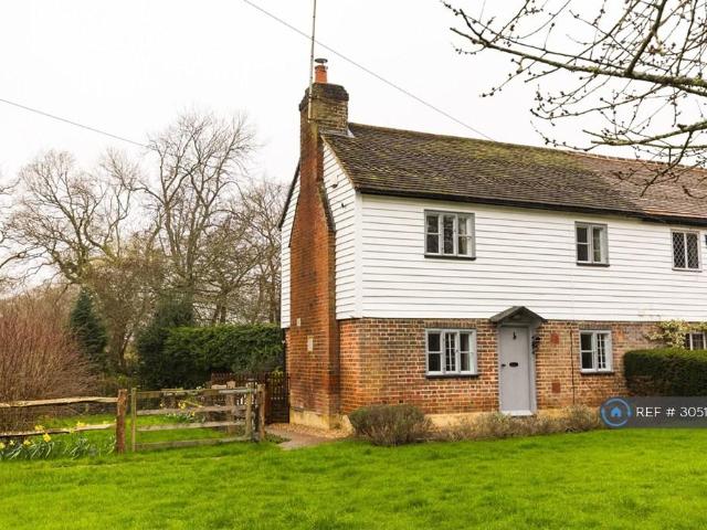House for rent in Pachesham Park, Surrey