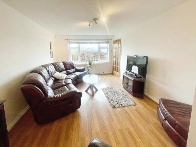 House for rent in Upper Haugh, South Yorkshire