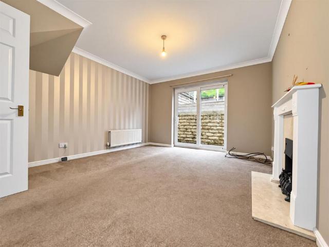 House for rent in Linthwaite Clough, Kirklees