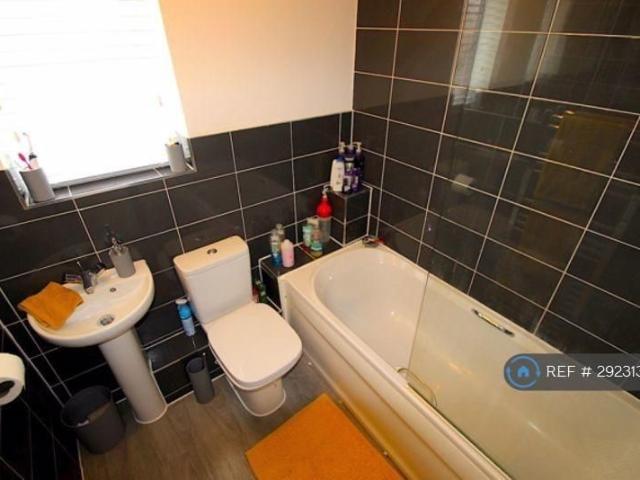 House for rent in Syston, Elmfield