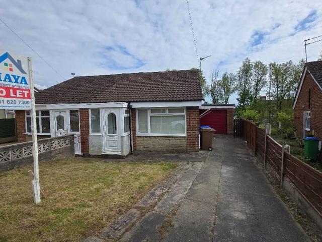 House for rent in Burnedge, Greater Manchester