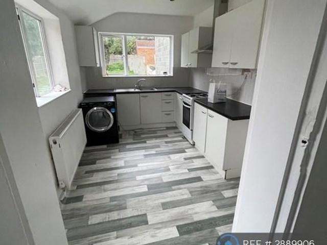 House for rent in Spring Park, Luton
