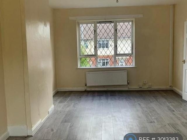 House for rent in Sudden, Burnedge