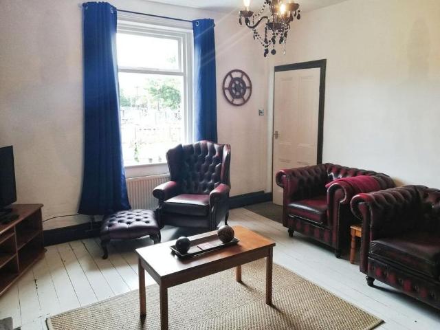 House for rent in Dewsbury, Kirklees