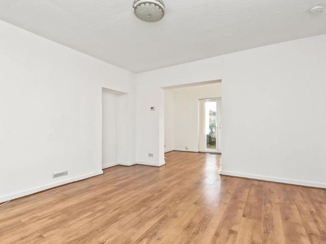 House for rent in North Barrwood, Kilsyth