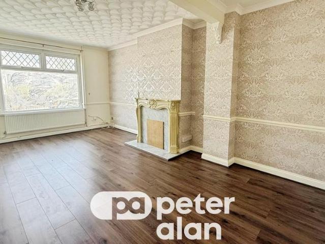 House for rent in Bryncae, Wales