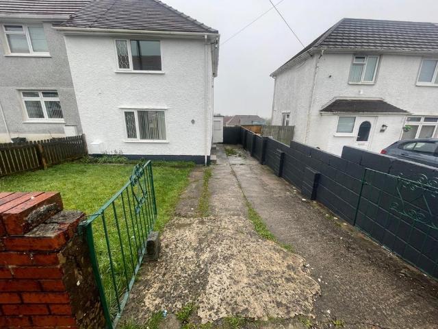 House for rent in Clydach, Wales