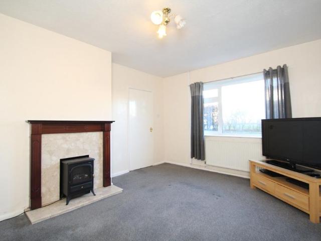 House for rent in Shaw Lane, Guiseley