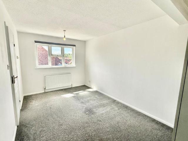 House for rent in Caldermill, East Midlands