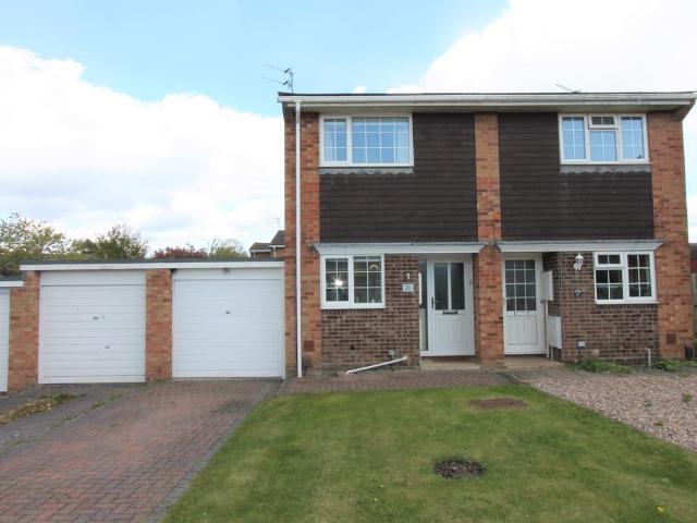 House for rent in Whitnash, Green Close