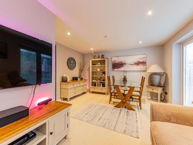 House for rent in Shinfield