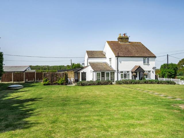 House for rent in Ramsden, Greater London