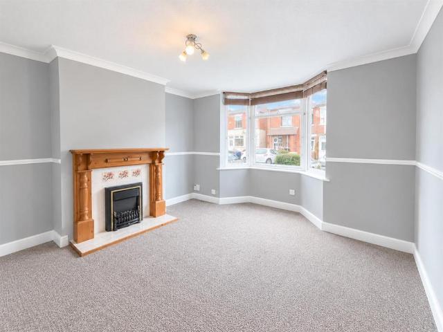 House for rent in Caldermill, East Midlands