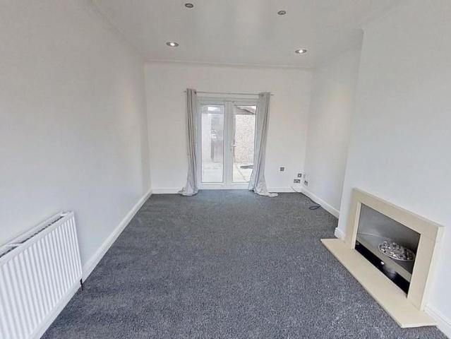 House for rent in Slack Side, West Yorkshire