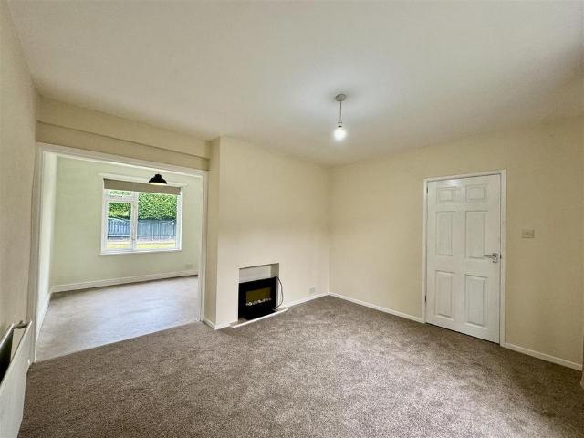 House for rent in Dalton, Almondbury