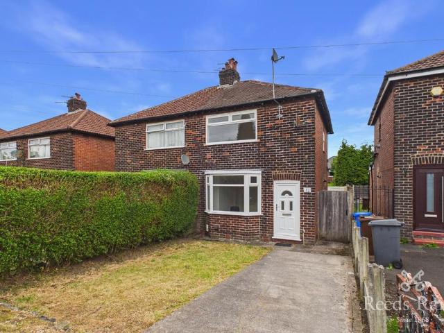House for rent in Haughton Green, Greenheys