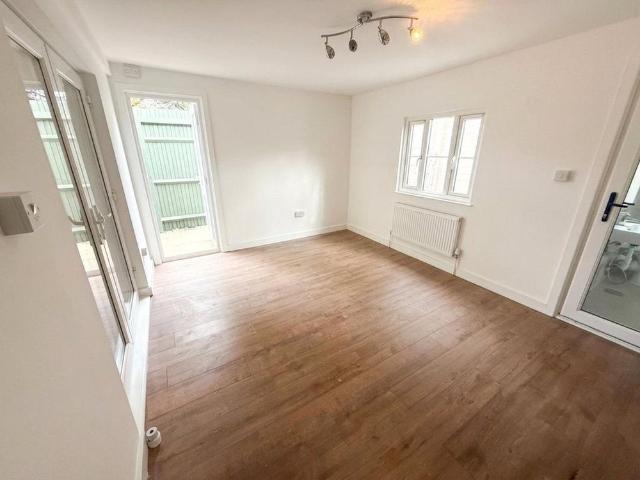 House for rent in Hayes, Greater London