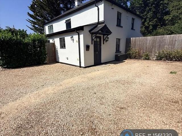 House for rent in Cranbourne, Winkfield