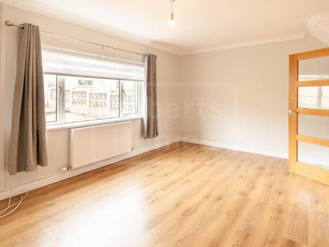 House for rent in Ynys Isaf, Wales