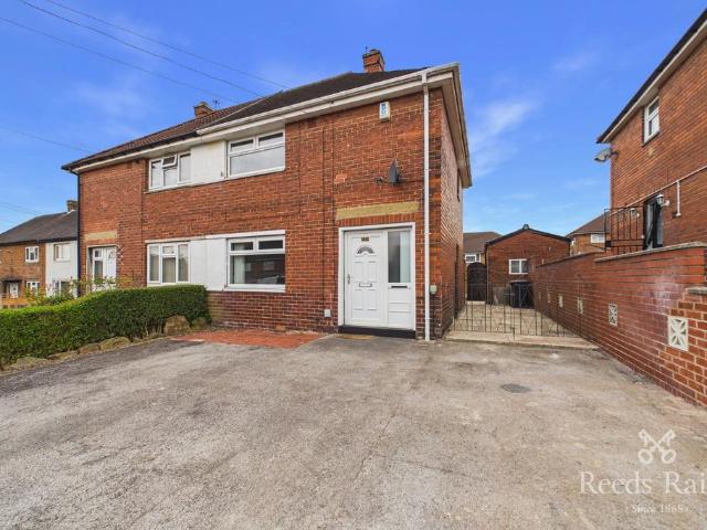 House for rent in West Ardsley, Tingley