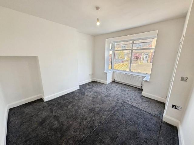 House for rent in Lascelles Hall, Kirklees