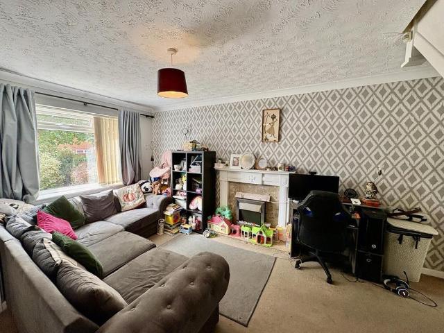 House for rent in Kettlebrook, Staffordshire