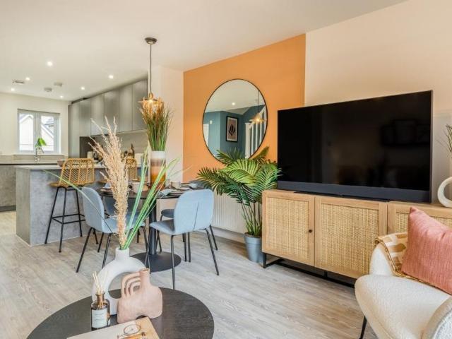 House for rent in Mile End, Fordham Heath