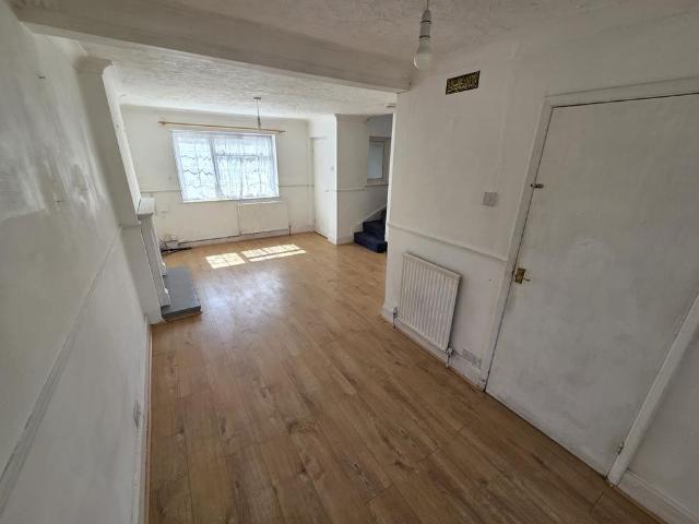 House for rent in Spring Park, Luton