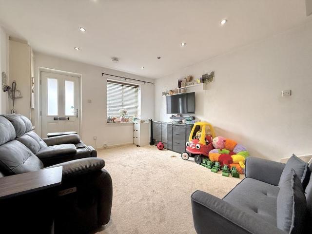 House for rent in Midway, Kent