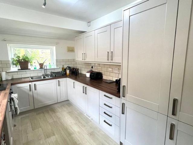House for rent in Shaw Lane, Yeadon