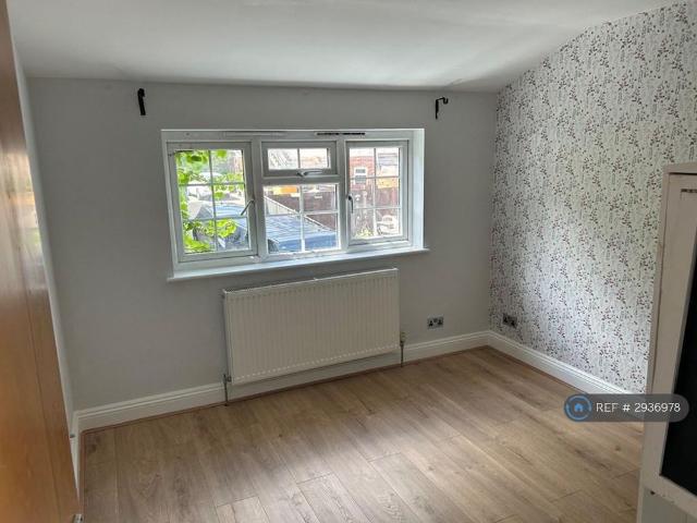 House for rent in Chalfont St. Peter, Denham