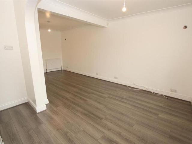House for rent in New Town, Monks Orchard