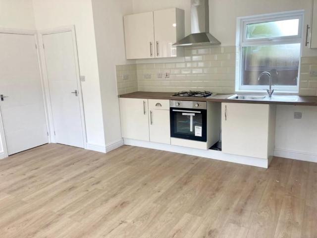 House for rent in Caldermill, East Midlands