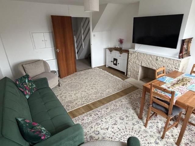 House for rent in Caldecott, Dromore