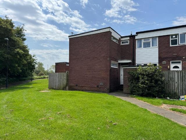 House for rent in Hylton Castle Estate, Tyne And Wear