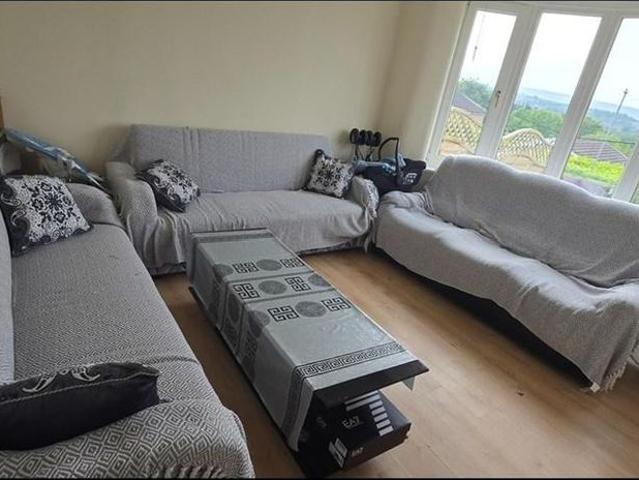 House for rent in Armitage Bridge, West Yorkshire