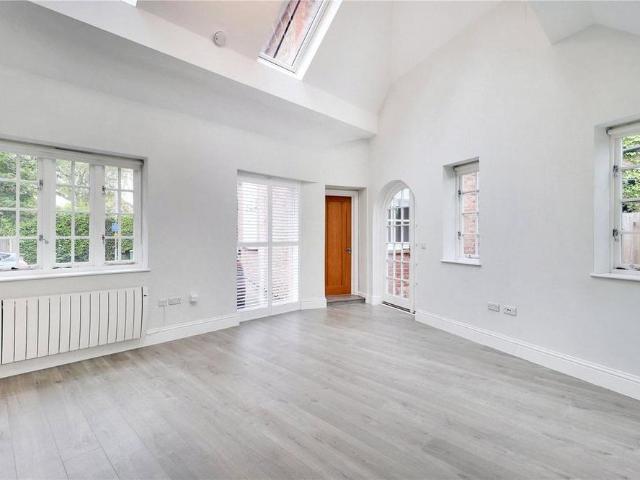 House for rent in Royal Wells Park, Tunbridge Wells