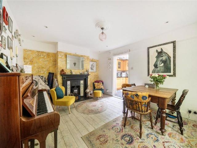 House for rent in Kingswood Firs, East Hampshire
