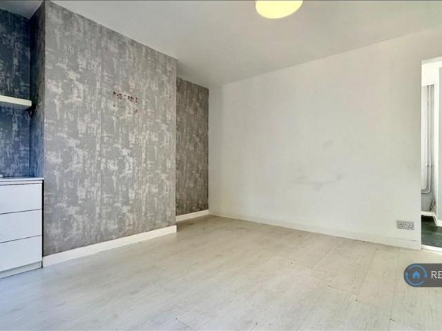 House for rent in Swinton Park, Salford