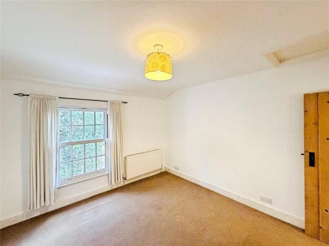 House for rent in Worth, Ash