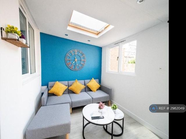 House for rent in Portsea, City Of Portsmouth