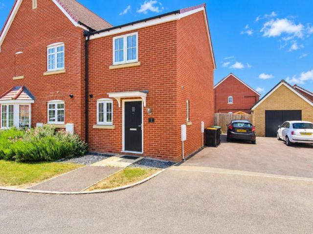 House for rent in Shortstown, Bedford