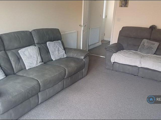 House for rent in Priors Hall Park, Weldon
