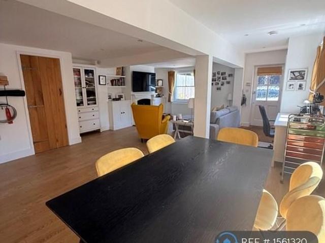 House for rent in Clewer Village, Windsor