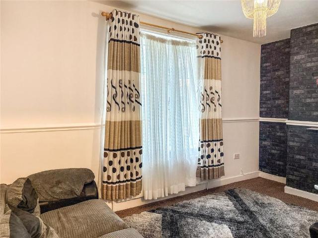 House for rent in Bradshaw, Lee Bank